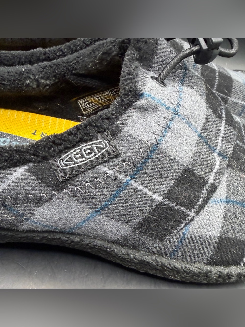 Keen Women’s Plaid Slip-On Shoes in Black, Size: 9, Howser III - Picture 3 of 6